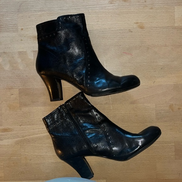 Leather Ankle Booties NATURALIZER - Picture 2 of 15